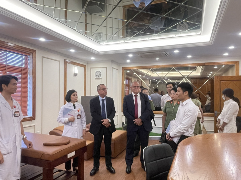 Hợp tác nghiên cứu, ứng dụng sản phẩm thuốc nguồn gốc tự nhiên của Cuba tại Bệnh viện Y học cổ truyền Bộ Công an -0