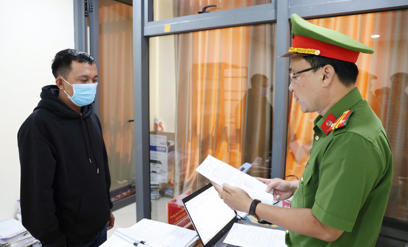 Khởi tố 2 đối tượng mua bán trái phép hóa đơn, chứng từ -0