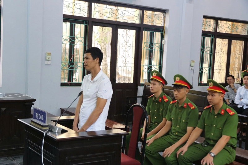 Vụ án “gà lôi trắng”: Miễn trách nhiệm hình sự cho người nuôi và bán 13 con gà , miễn hình phạt bổ sung  -0