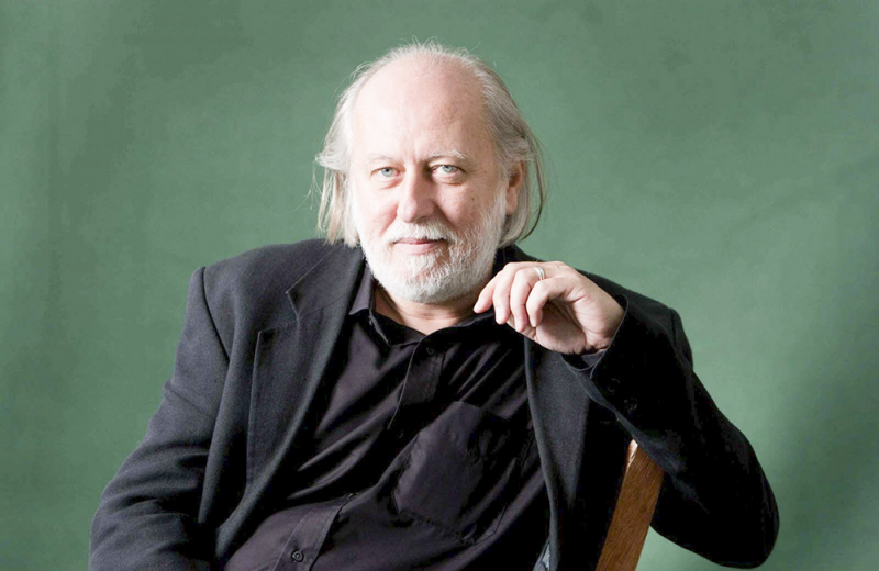 lászló krasznahorkai du%3fc vinh danh v%3fi nh%3fng tác ph%3fm có ch%3f d%3f t%3fn th%3f, góc nhìn bi quan và liên t%3fc d%3fch chuy%3fn.jpg -1