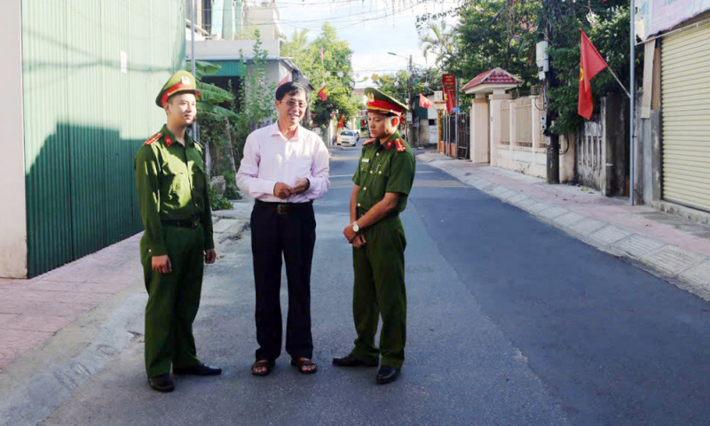 Từ sĩ quan CAND đến một Bí thư chi bộ mẫu mực -0