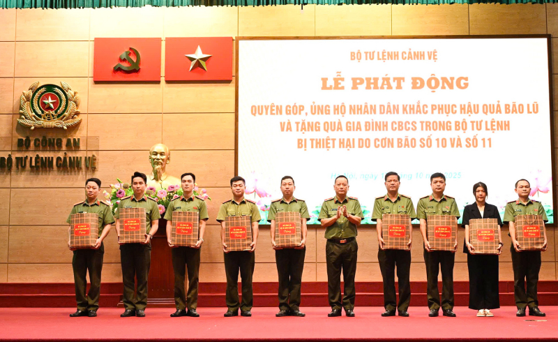 Nghĩa tình người chiến sĩ Cảnh vệ giữa mùa bão lũ -0