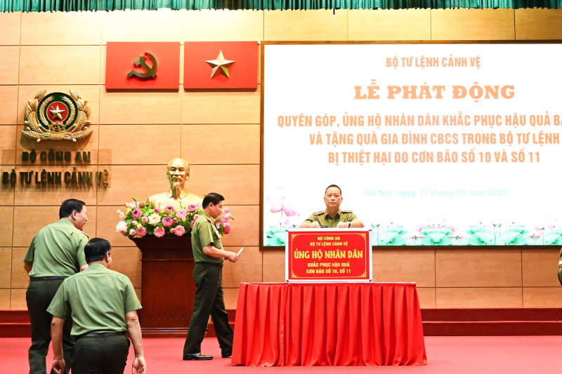 Nghĩa tình người chiến sĩ Cảnh vệ giữa mùa bão lũ -0