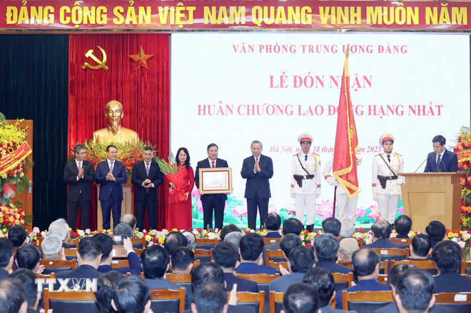 Tổng Bí thư Tô Lâm: Văn phòng Trung ương Đảng cần đóng vai “nhạc trưởng”