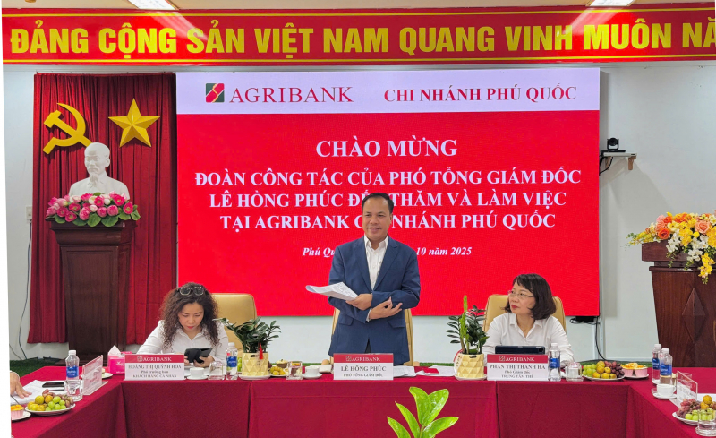 Đoàn công tác Phó Tổng giám đốc Agribank Lê Hồng Phúc làm việc  tại chi nhánh Phú Quốc -0