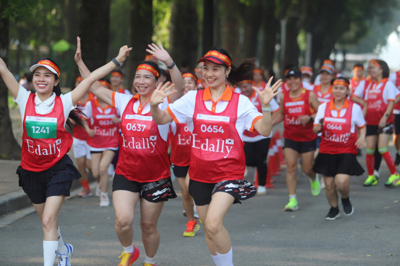 Hơn 1.000 người tham gia giải 