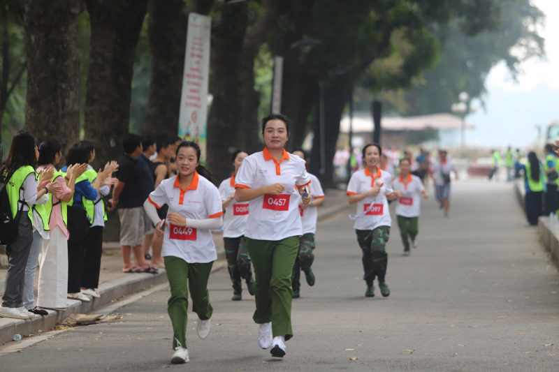 Hơn 1.000 người tham gia giải 