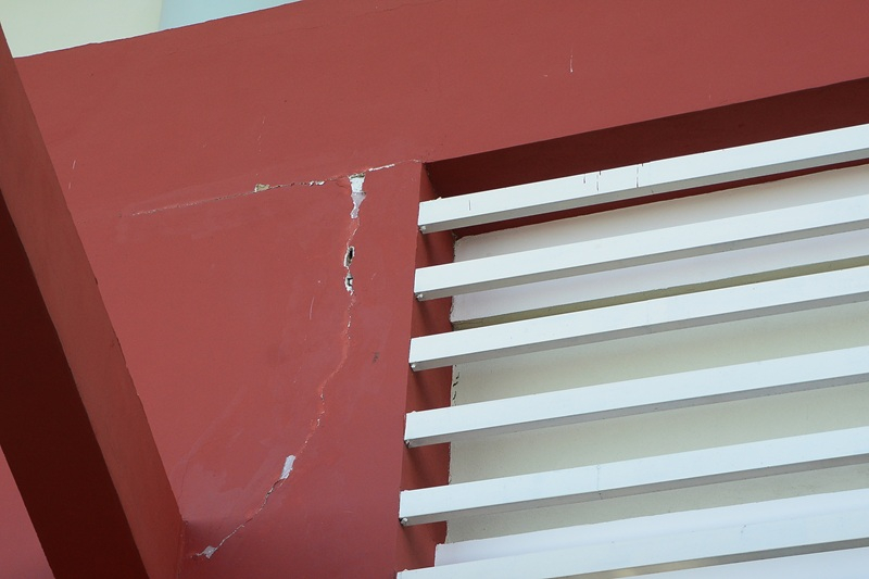 Sân vận động Đà Lạt vừa sử dụng đã xuống cấp -0