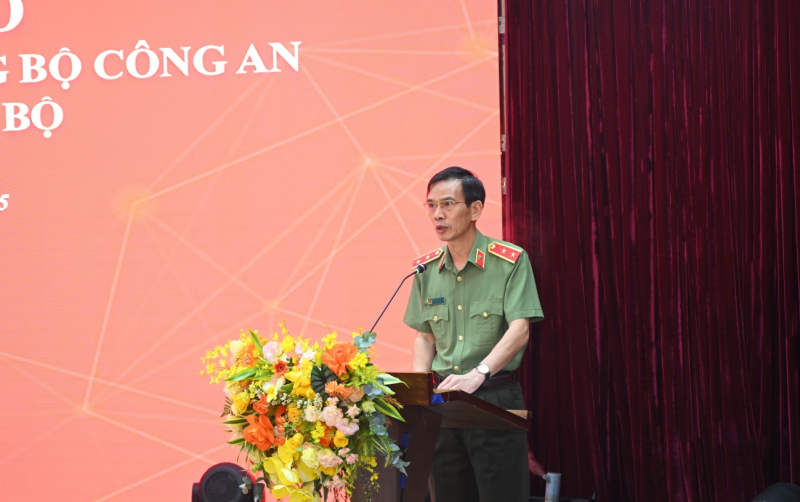 Bộ Công an phong cấp bậc hàm cho 8 đồng chí lãnh đạo chủ chốt của Tổng Công ty Viễn thông Mobifone -0