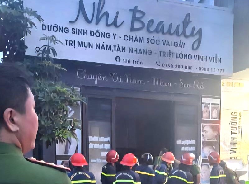 Bốn người trong một gia đình thương vong nghi bị phóng hoả trong đêm -0