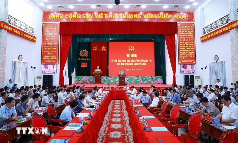 Thủ tướng: Triển khai các dự án hạ tầng tại Đồng bằng sông Cửu Long là đòi hỏi của trái tim -0