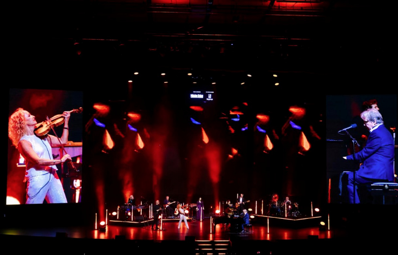 “Secret Garden Live in Vietnam”- cảm xúc và hoài niệm -0