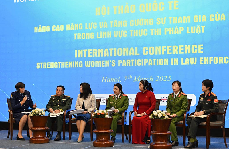 Phụ nữ CAND tỏa sáng bằng trí tuệ, bản lĩnh và lòng nhân ái trong kỷ nguyên mới