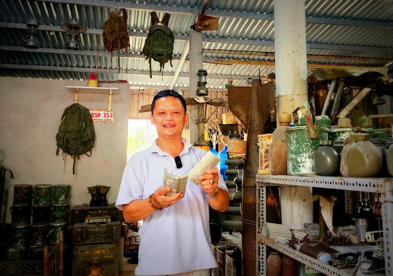 Trong ngôi nhà của kỷ vật chiến tranh -0