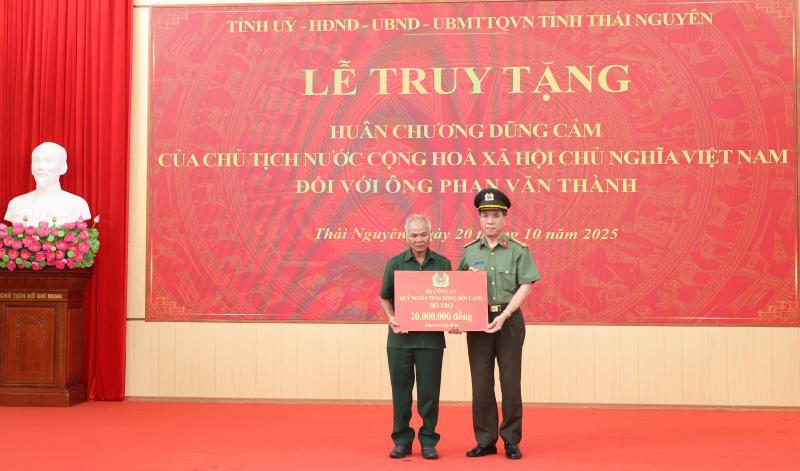 Vinh danh tấm gương quên mình cứu người trong lũ dữ ở Thái Nguyên -0