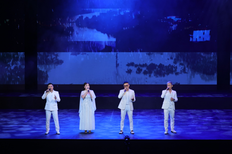 Trao toàn bộ tiền bán vé và vận động từ đêm nhạc “Hoa nở sau mưa” ủng hộ Cao Bằng -4