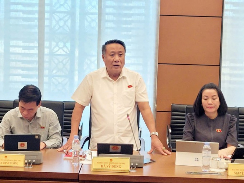 hà sỹ đồng q trị.jpg -0