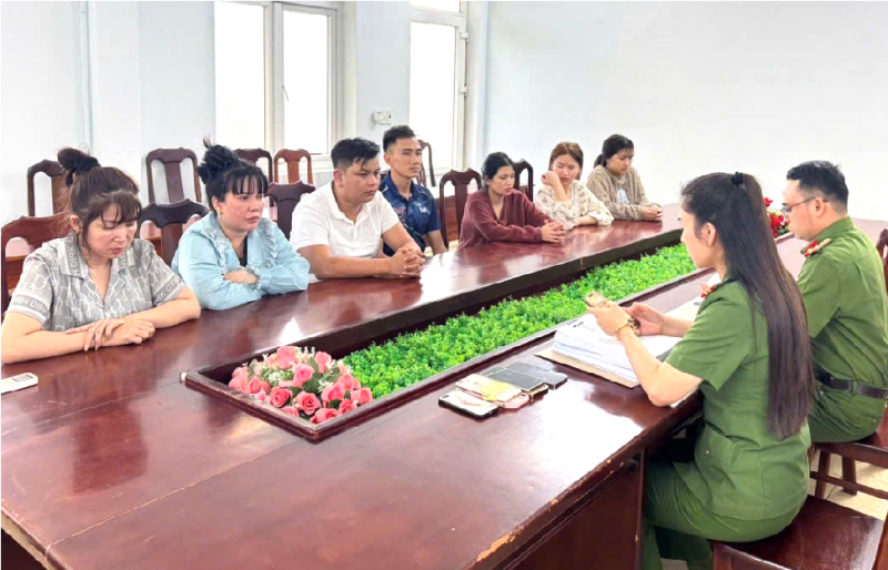 Khởi tố nhóm đối tượng mua bán người liên tỉnh -0