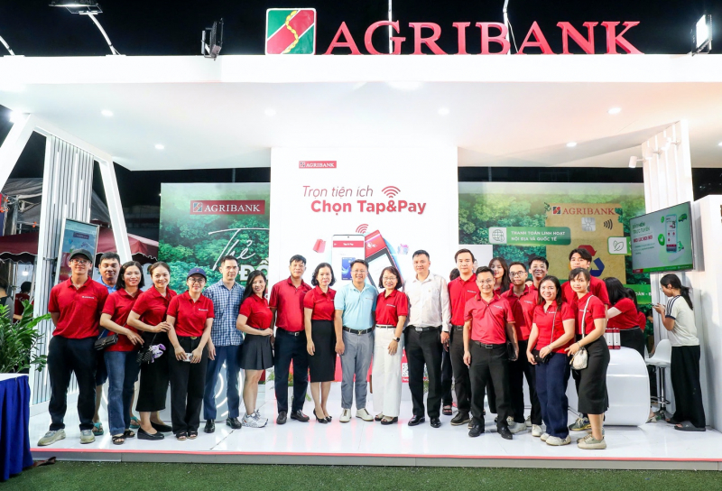 Agribank mang sản phẩm công nghệ cực chất đến Ngày thẻ Việt Nam 2025 -4