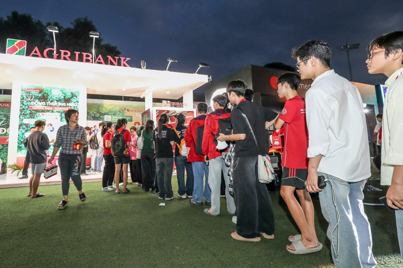 Agribank mang sản phẩm công nghệ cực chất đến Ngày thẻ Việt Nam 2025 -0