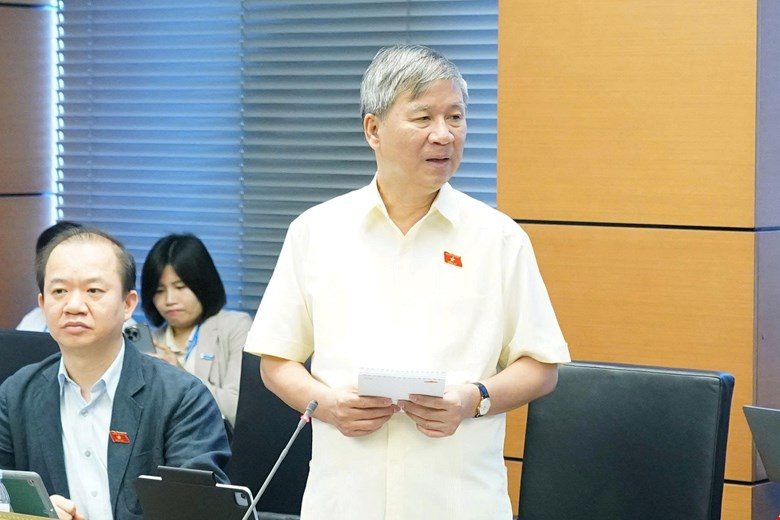 Đề nghị xây dựng chuẩn năng lực số cho học sinh, thí điểm mô hình hướng nghiệp đột phá -0