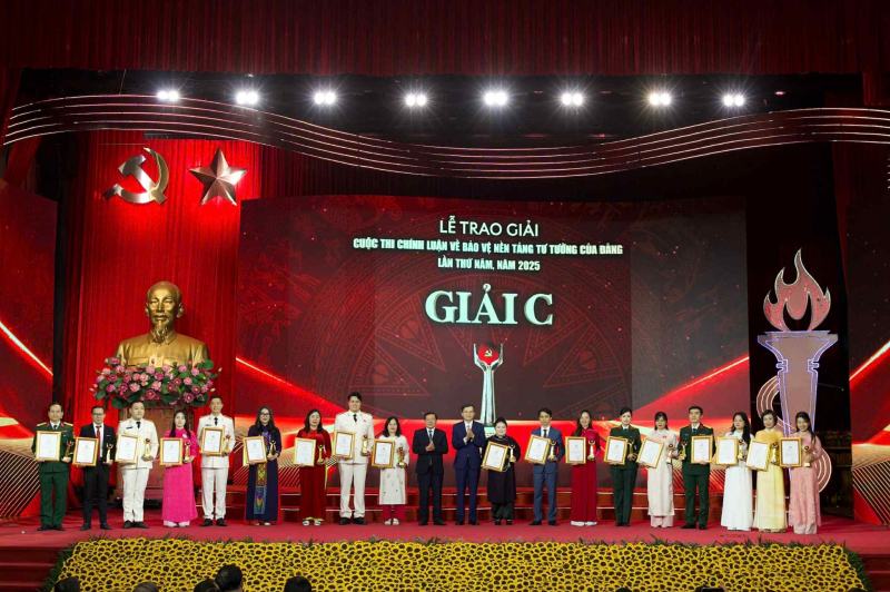 Cuộc thi đã khơi dậy lòng tự hào yêu nước và khát vọng phát triển -0