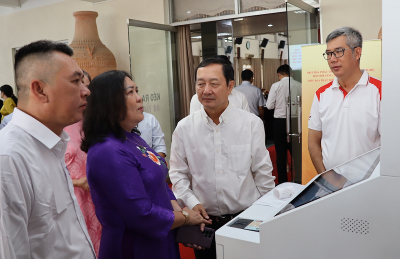 Đột phá phát triển khoa học, công nghệ, đổi mới sáng tạo và chuyển đổi số -0