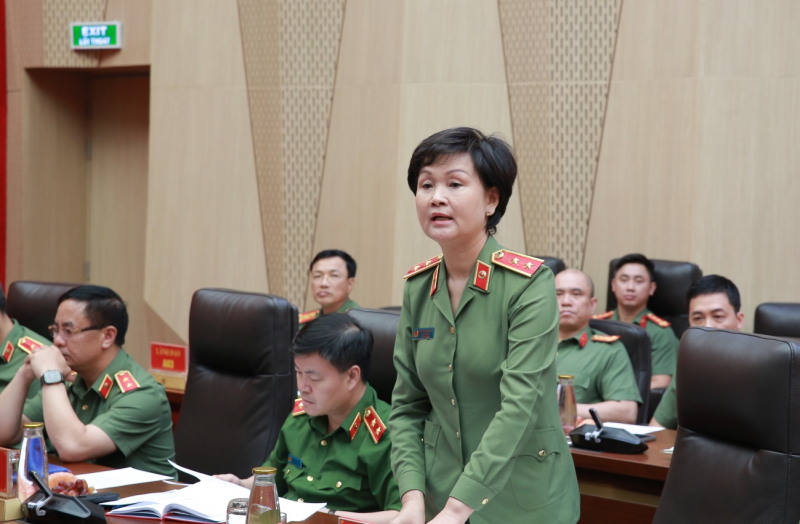 Bộ Công an làm việc với Đại biểu Quốc hội trong CAND -0