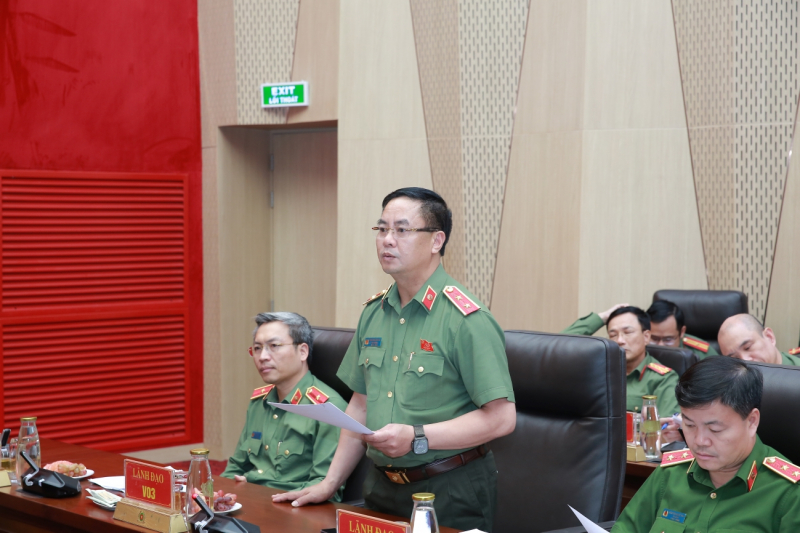 Bộ Công an làm việc với Đại biểu Quốc hội trong CAND -0