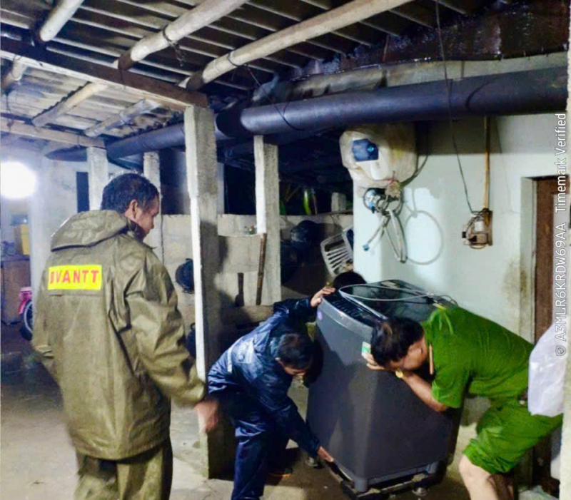 Khoảng 4.500 cán bộ chiến sĩ và lực lượng tham gia bảo vệ ANTT ở cơ sở ứng phó với bão số 12 -0