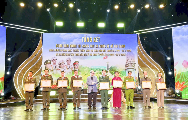 3976d8690cb981e7d8a8.jpg -0