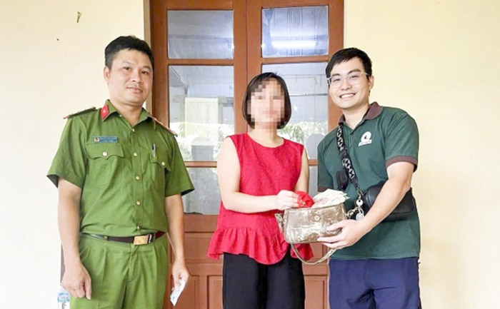 Tình người bất biến -0