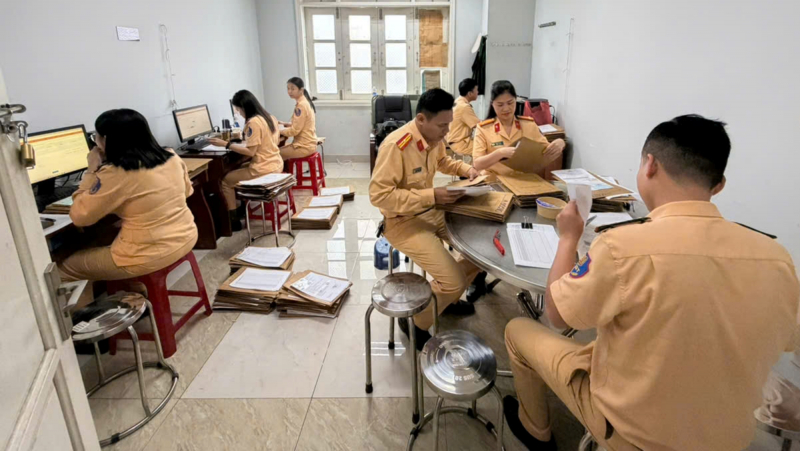 CSGT Đà Nẵng triển khai tổng rà soát, làm sạch và số hóa dữ liệu đăng ký xe -0