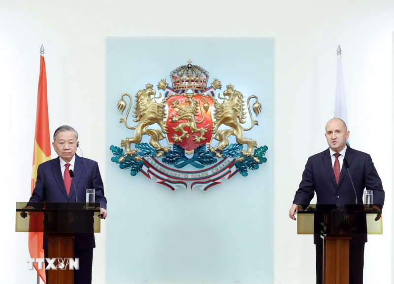 Việt Nam-Bulgaria thiết lập quan hệ Đối tác chiến lược -0