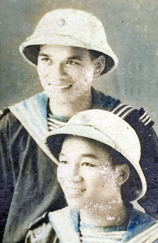 Những ngày trên chiến hào 