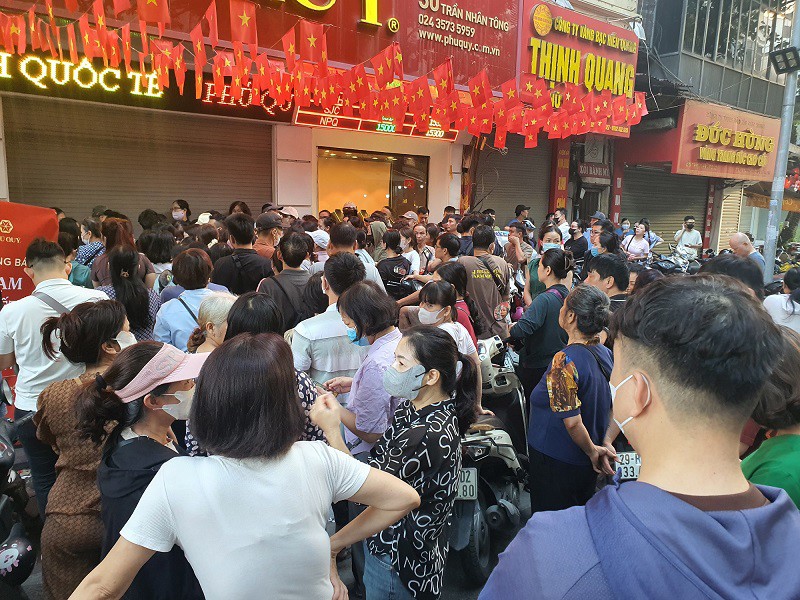 Hạnh phúc và nỗi lo -0