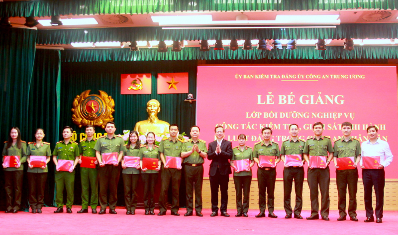 Trách nhiệm, công tâm trong thực thi nhiệm vụ 