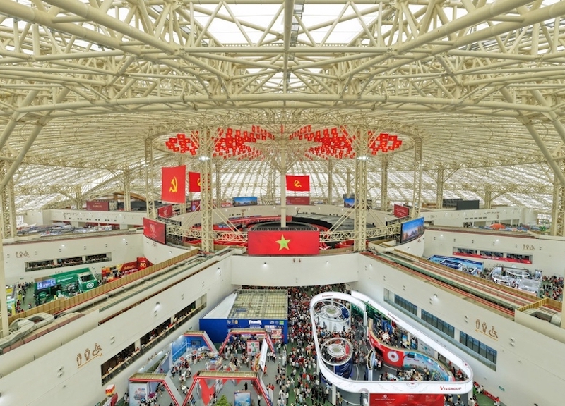 Phân luồng giao thông phục vụ hội chợ Mùa thu 2025 -0