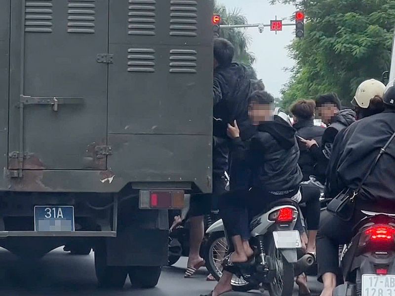 d6e03e9f4b66c6389f77.jpg -0