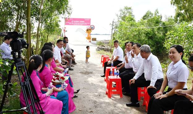 Khánh thành cầu nông thôn ở An Giang do Agribank tài trợ -0