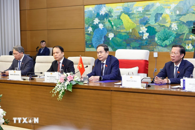 Chủ tịch Quốc hội hội kiến Tổng thống Nam Phi Matamela Cyril Ramaphosa -0