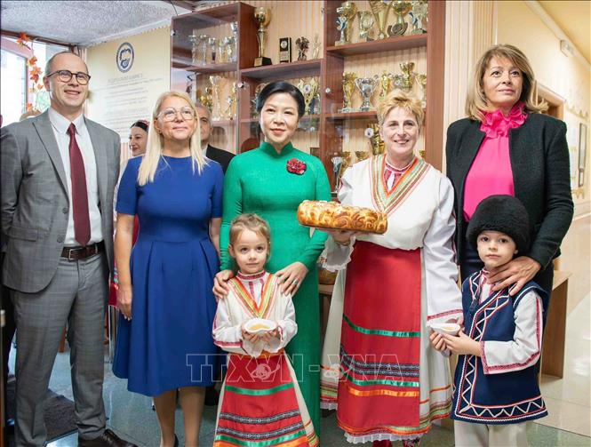 Phu nhân Tổng Bí thư Tô Lâm thăm, giao lưu với học sinh mầm non ở Sofia -0