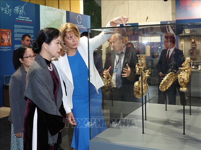 Tổng Bí thư Tô Lâm và Phu nhân thăm quan Bảo tàng Lịch sử Quốc gia Bulgaria -0