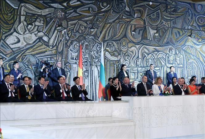 Tổng Bí thư Tô Lâm và Phu nhân thăm quan Bảo tàng Lịch sử Quốc gia Bulgaria -0