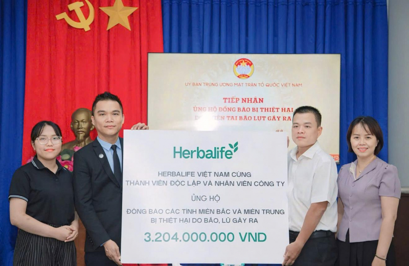 Herbalife Việt Nam ủng hộ đồng bào bị bão lụt hơn 3,2 tỷ đồng -0