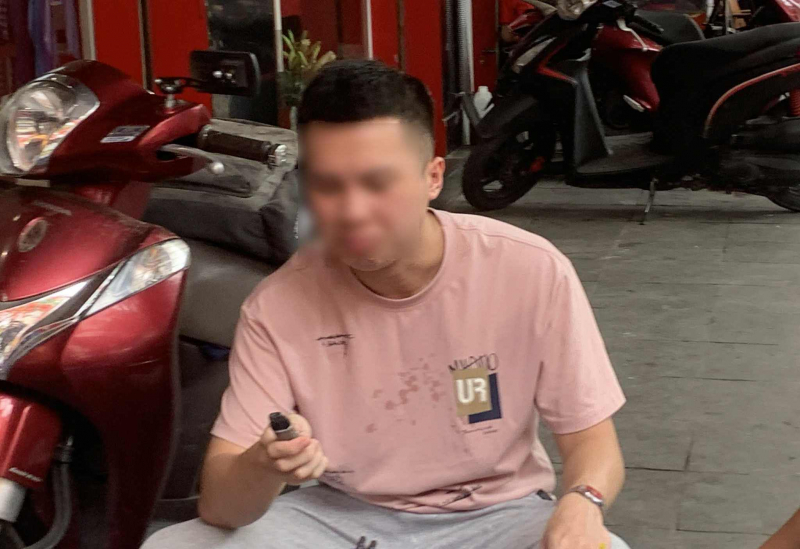 The dangers of inhaling electronic cigarette smoke -0