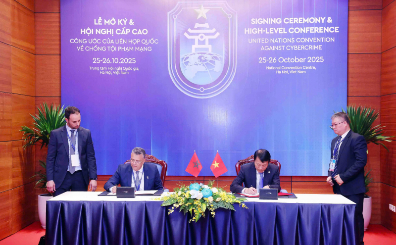 Bộ trưởng Lương Tam Quang tiếp khách quốc tế nhân dịp  Lễ mở ký Công ước Hà Nội -0