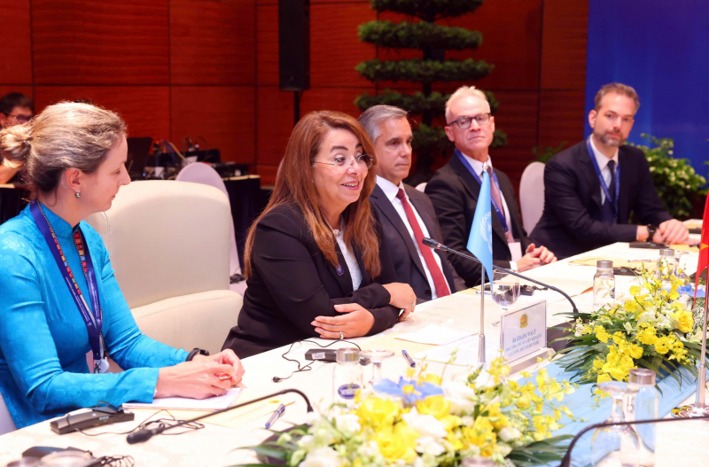 Bộ trưởng Lương Tam Quang tiếp khách quốc tế nhân dịp  Lễ mở ký Công ước Hà Nội -0