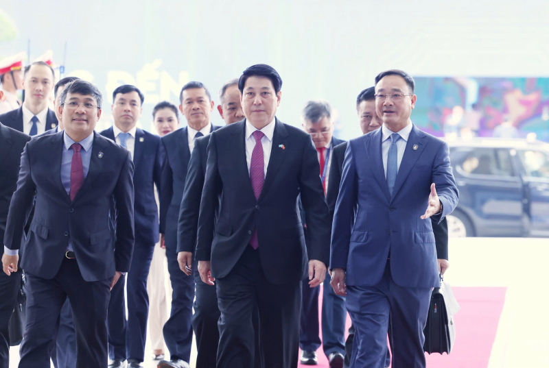 Chủ tịch nước Lương Cường chủ trì Lễ đón các Trưởng đoàn dự Lễ mở ký Công ước Hà Nội -1