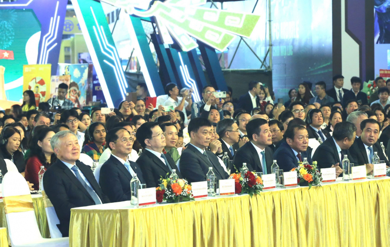 Khai mạc Hội chợ Mùa Thu lần thứ nhất năm 2025 -0